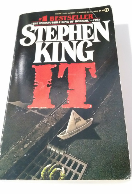It (A Signet Book)