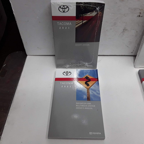 2021 Toyota Tacoma Owners Manual