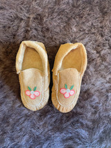 ladies moose hide size 10