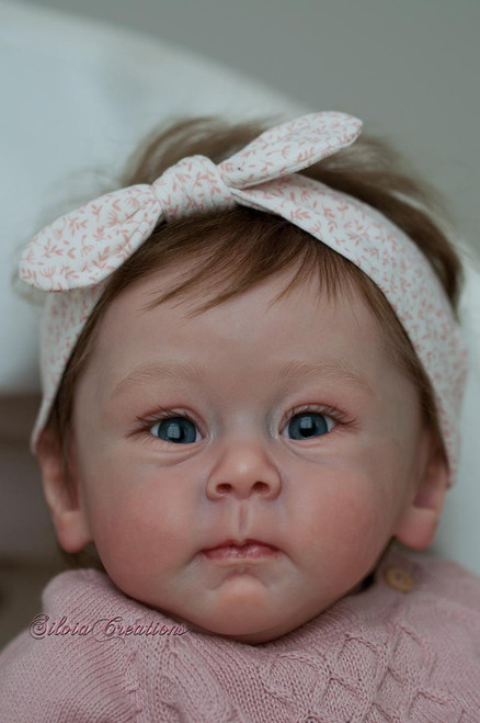 Kit Huxley by Andrea Arcello