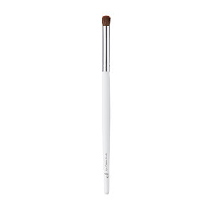 e.l.f. Eye Crease Brush, Domed Bristle Brush For Creating Bold Eye Definition, Blends & Contours, Great For Smudging Shadow, Vegan & Cruelty-Free