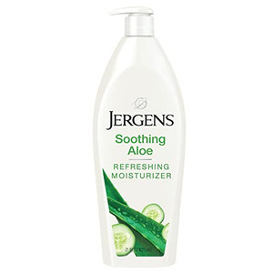 Jergens Soothing Aloe Body Lotion, Aloe Vera Body and Hand Moisturizer, Illuminating Hydralucence Blend, with Cucumber Extract, Dermatologist Tested,