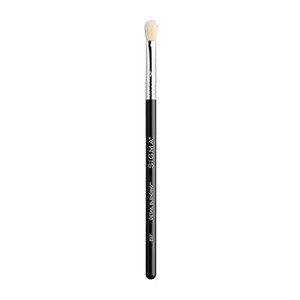Sigma Beauty Professional E27 Detail Eyeshadow Blending Brush  Eyeshadow Application and Blending Brush - Apply Pigment and Blend Harsh Lines for a