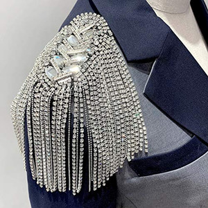 Beaded Crystal Shoulder Patches Motifs Fringe Tassel Epaulets Shoulder Brooches 2 Pieces (Silver)