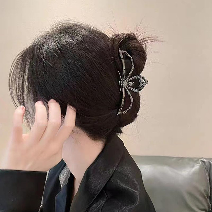 Xiyantiji Black Spider Large Hair Clip for Thick Long Hair, Halloween Party Decorations, Cosplay Gothic Hair Accessories for Women girls