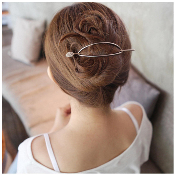 Iaceble Minimalist Gold Hair Stick Barrette Oval Hair Bun Holder French Metal Hair Cuff Clip Geometric Hairpin Cuff Decorative Hair Accessories for W