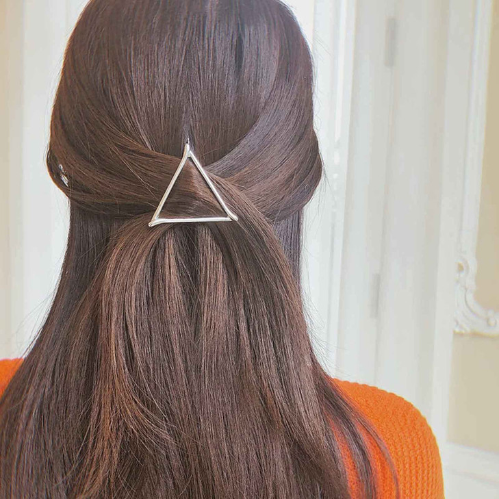 Yheakne Boho Triangle Hair Clip Barrette Metal Silver Geometry Hairpin Minimalist Hair Holder Modern Hair Accessories for Women and Gilrs (Silver Tri