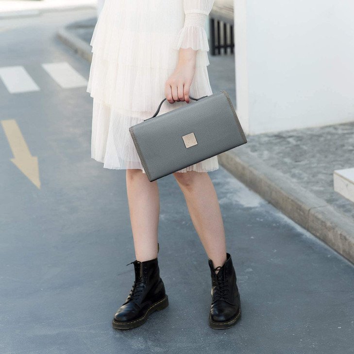 ROYALFAIR Roll Up Makeup Bag, Travel Toiletry Bag for Women with 4 Clear TSA Approved Pouches, Hanging Travel Organizer, Folding Cosmetic Bag for Men