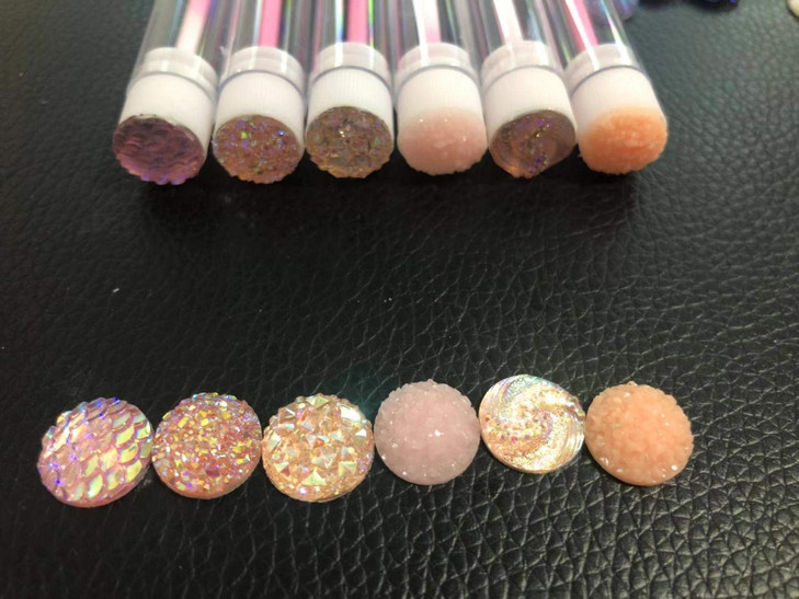 Disposable Mascara Brushes Diamond Eyelash Spoolies Makeup Brush Mascara Wand in Sanitary Tube Lash Supplies. ¡­ (50 Pcs, Pink Mix)