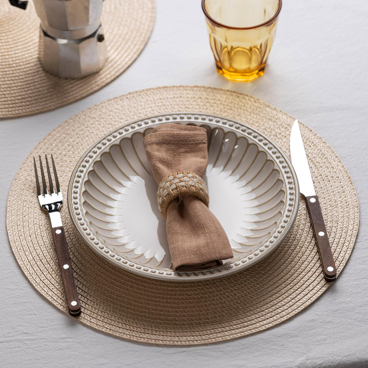 Baroyal Round Placemats Set of 4 Plastic Woven Placemats Washable Wipeable Table Mats for Dining Table Heat Resistant Non-Slip Circle Place Mats (San