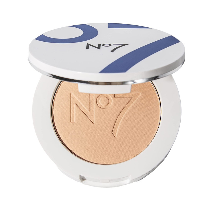 No7 Lift & Luminate Triple Action Powder - Medium - Pressed Makeup Setting Powder for Face - Compact Setting Powder Reduces the Appearance of Fine Li
