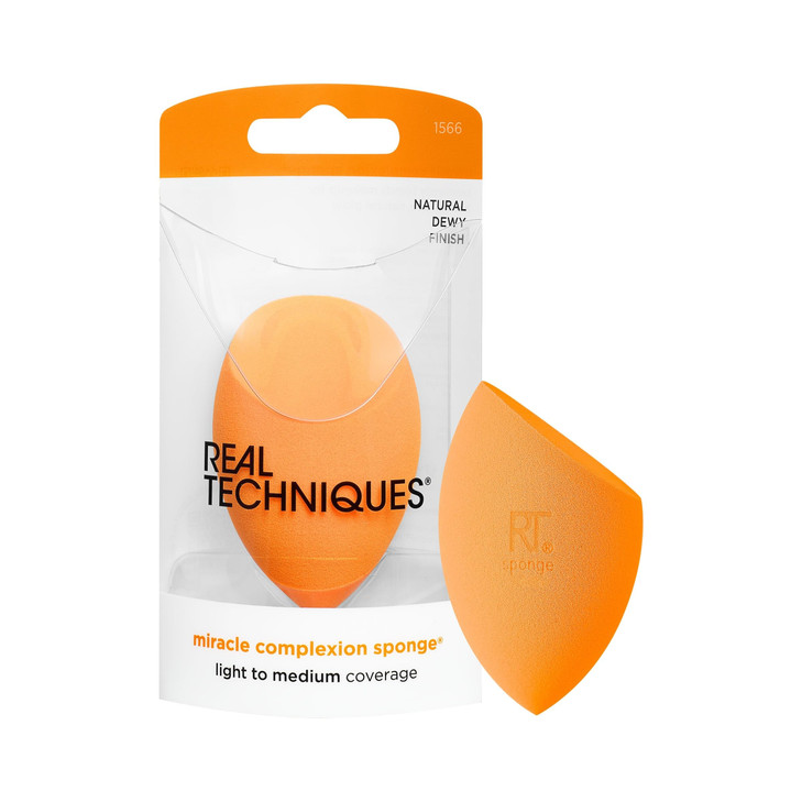 Real Techniques Miracle Complexion Sponge, Beauty Sponge, Makeup Blending & Foundation Application, Streak-Free, Full Coverage Finish, Vegan, Cruelty