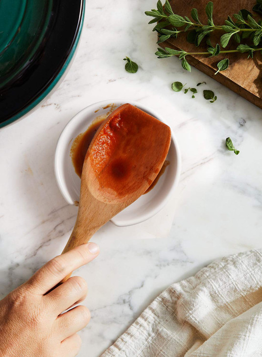 LE TAUCI Ceramic Spoon Rest, 4.8 Inch Spoon Rest for Stove Top, Spoon Holder for Kitchen Counter, Coffee Spoon rest, Utensil Rest for Cooking, True W