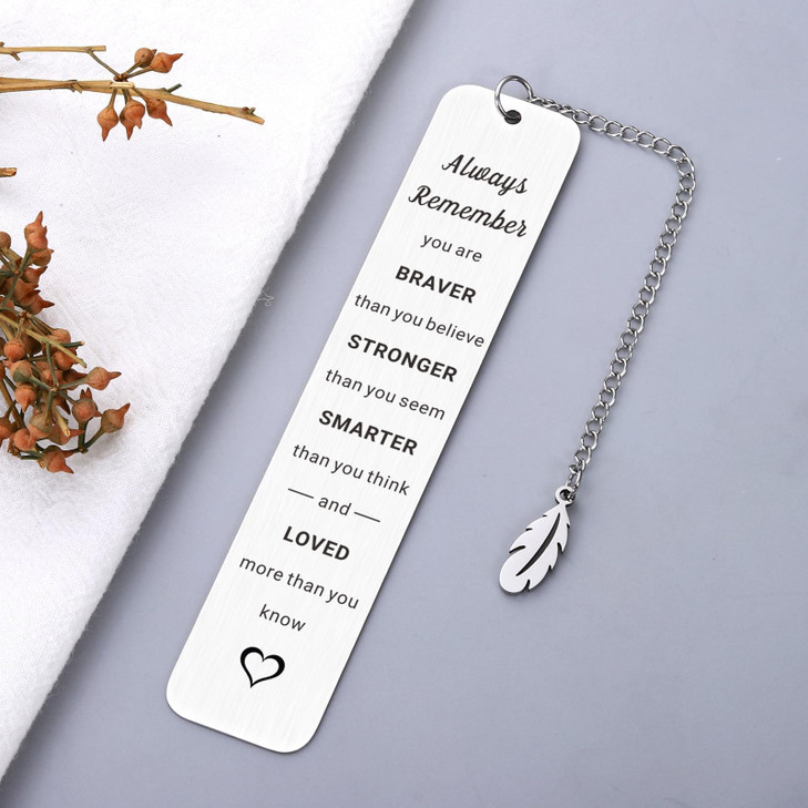 Birthday Gifts for College Girls Senior Year 2026 Off to College Gifts for Girls Boys Son Daughter Inspirational Birthday Bookmarks for Students Kids