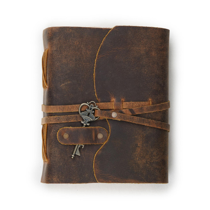 LEATHER VILLAGE Vintage Leather Journal  200 Handmade Vintage Deckle Edge Paper  Leather bound Journal For Women Men  Vintage Key Closure - Book o