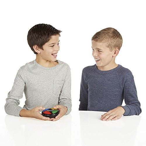Hasbro Gaming Simon Micro Series Electronic Game for 1 or More Players, Classic Simon Gameplay in a Compact Size, Fun Party Game for Kids Ages 8+