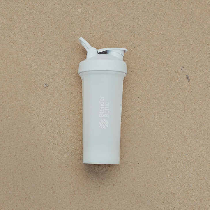 BlenderBottle Classic V2 Shaker Bottle Perfect for Protein Shakes and Pre