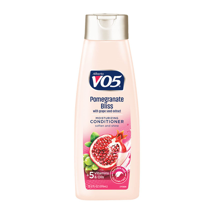 VO5 Moisturizing Conditioner 125 Fl Oz Pomegranate Bliss Grape Seed Extract Leaves Hair Looking Vibrant and Beautiful