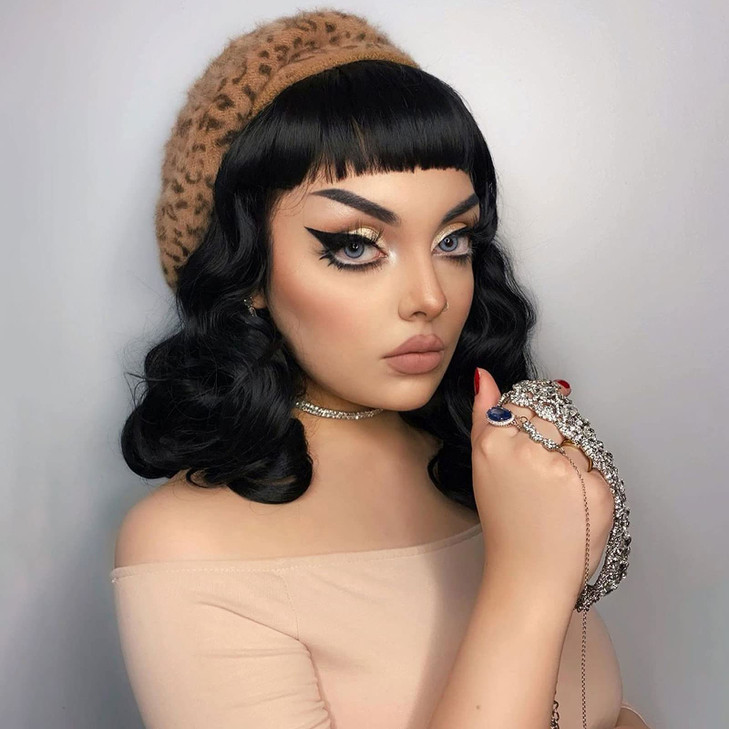 GT Wig Rockabilly Vintage Wigs for Women Short Black Wig with Bangs Shoulder Length Heat Resistant Short Curly Bettie Pa