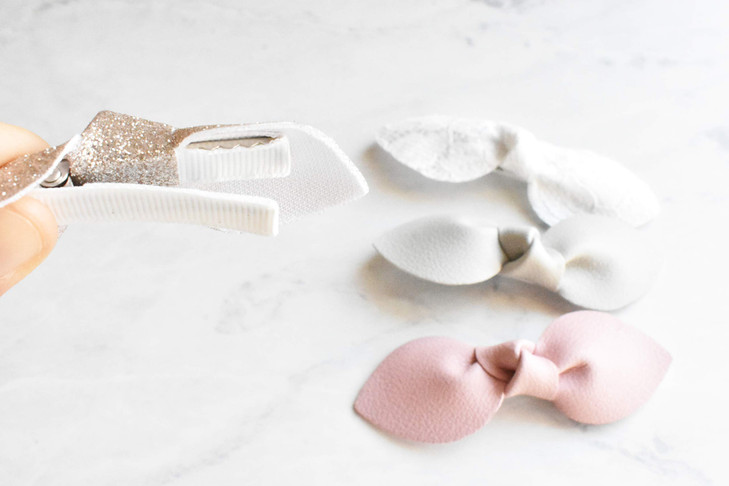 NonSlip Alligator Hair Clips for Baby Girls Set of 4 Faux Leather Rabbit Ear Bow Hair Accessories for Toddlers Infants C