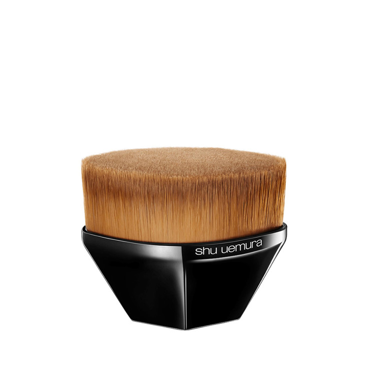Shu Uemura Petal 55 Foundation Brush Professionalquality Foundation Makeup Brush for Japanese Makeup Artistry Achieves a