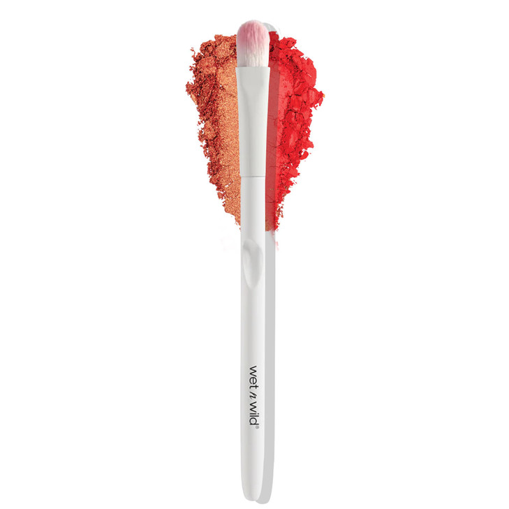 wet n wild Eyeshadow Brush Precision Blending Application Soft Synthetic Fibers Ergonomic Handle for Comfortable Precisi
