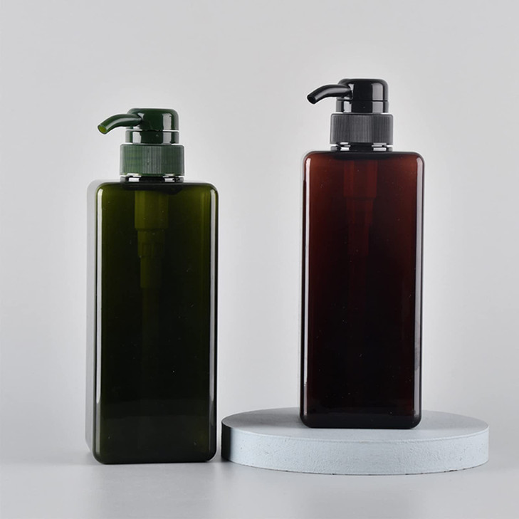 Pump Bottle Refillable Plastic Empty Lotion Soap Dispenser Liquid Container for Bathroom Shampoo and Body Wash 22oz650ml