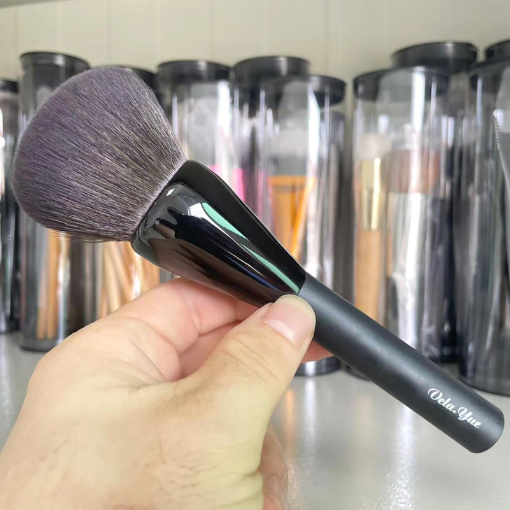 VelaYue Large Powder Brush Soft Face Loose Mineral Foundation Blusher Bronzer Makeup Brush