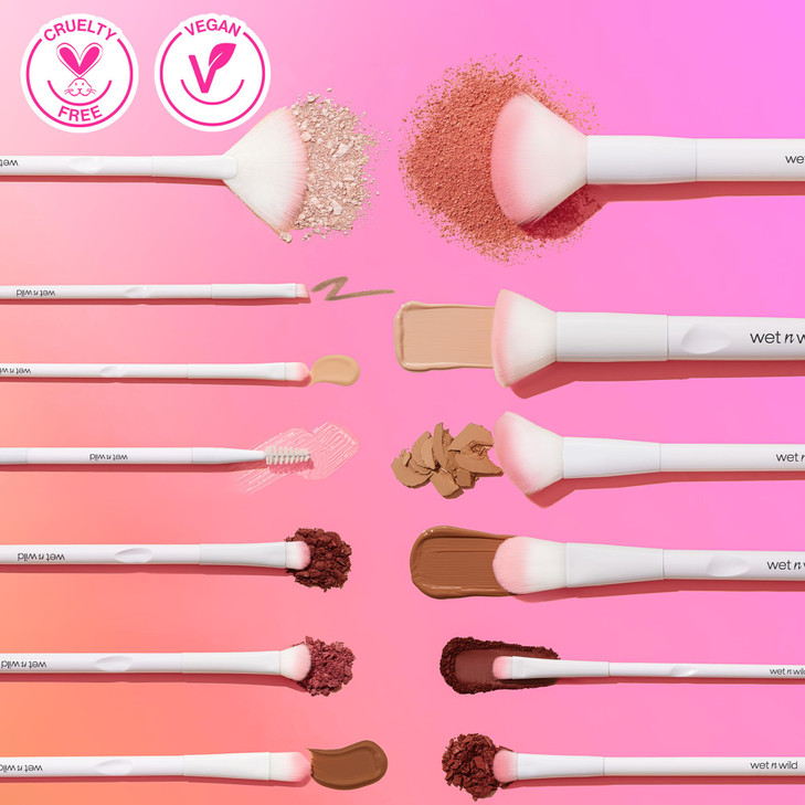 wet n wild Contour Brush Sculpt Highlight Blend Luxurious Plush Fibers Ergonomic Handle for Comfortable Precision Contro