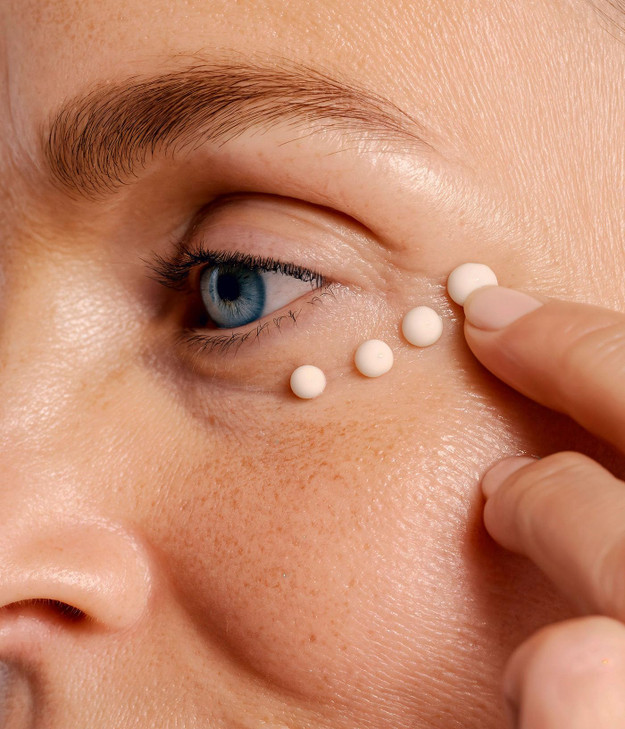 Biotulin EyeMatrix 05 oz Antiwrinkle moisturizing cream with concentrated Spilanthol and Hyaluronic Acid Smoothed eye co