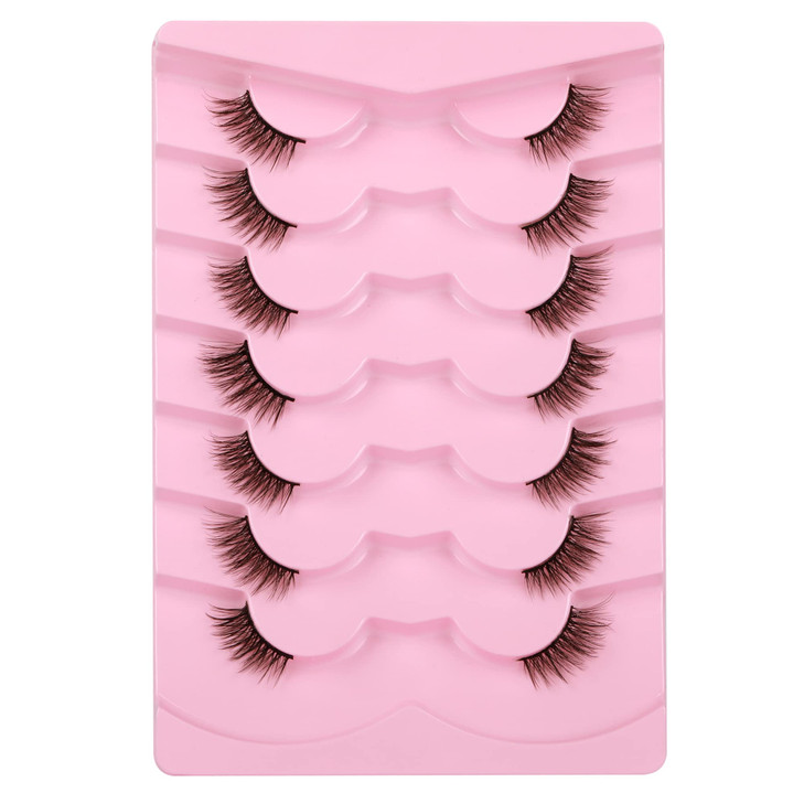 Half Lashes Natural Cat Eye False Lashes Wispy Faux Mink Lashes Crisscross Multilayers 3D Fake Eyelashes 7 Pairs Pack