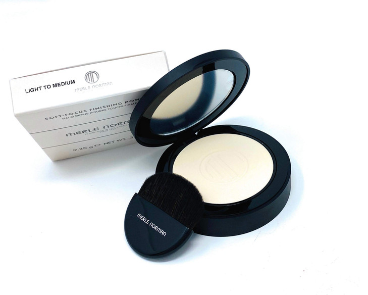 Merle Norman Soft Focus Finishing Powder Light to Medium
