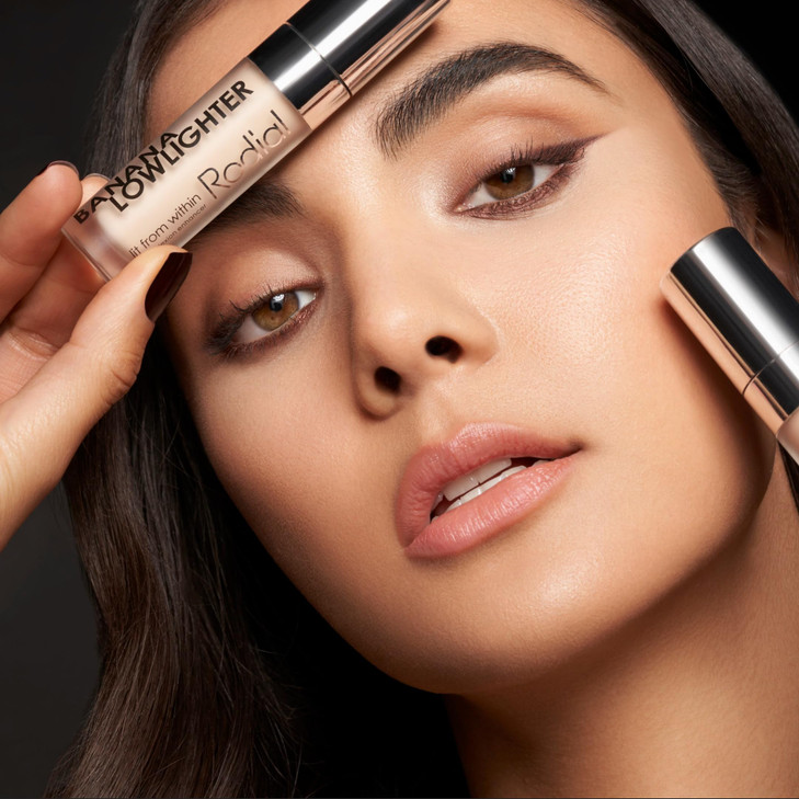 Rodial Banana Lowlighter Liquid Concealer Color Corrector 01 fl oz With Hyaluronic Acid Vitamin E Caffeine for Dark Circ