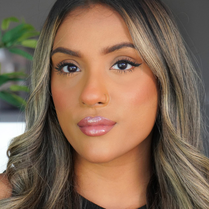 VASANTI OilFree Foundation Concealer in 1 Liquid CoverUp V10 Full Coverage Lightweight Long Lasting ParabenFree Leaves S