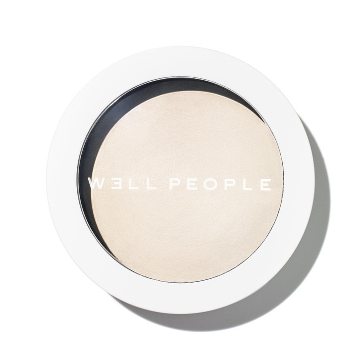 Well People Superpowder Brightening Powder Baked Setting Powder For a Luminous Complexion Blurs Imperfections Smoothes S
