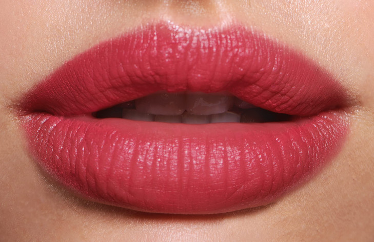 butter LONDON Bezzie Matte Soft Matte Longwear Lip Cream UltraCreamy Formula Highly Pigmented Jojoba Papaya Coconut Oils