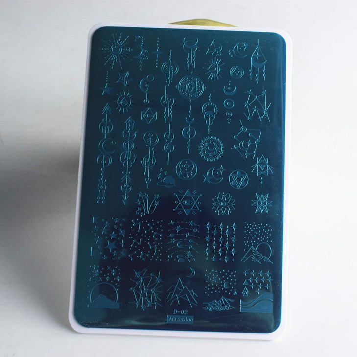2pcs Sun Moon Star Nail Plates Stamping Set Sea Shell Pattern Stamp Templates Geometry Flowers Nail Art Stamper Plates f