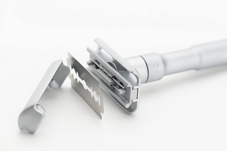 MERKUR FUTUR 700 Adjustable Double Edge Safety Razor Matte Chrome Adjustable Razor With Dial Made in Germany PlasticFree