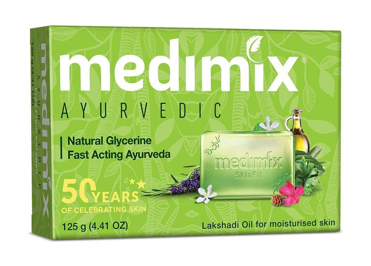 Medimix Herbal Handmade Ayurvedic Soap with Natural Glycerine With Lakshadi Oil for Dry Skin Pack of 5 5 x 125 g
