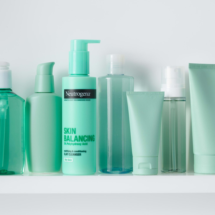 Neutrogena Skin Balancing Kaolin Clay Cleanser with 2 Polyhydroxy Acid PHA Mattifying Conditioning Face Wash for Oily Sk