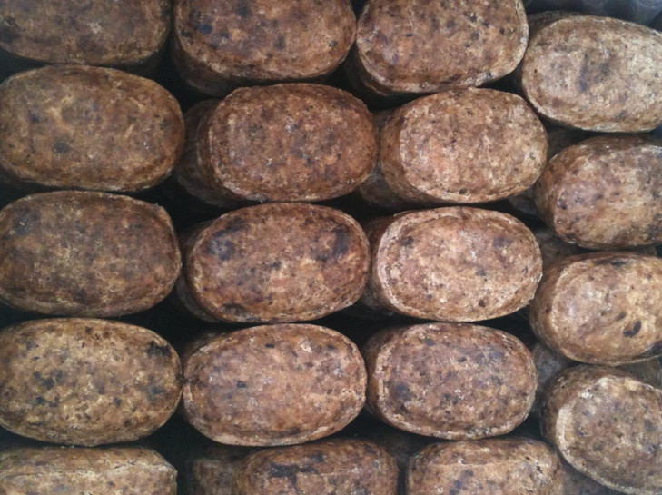 MGL Naturals Raw African Black Soap Allnatural handcrafted soap made with cocoa butter for its nourishing and moisturizi