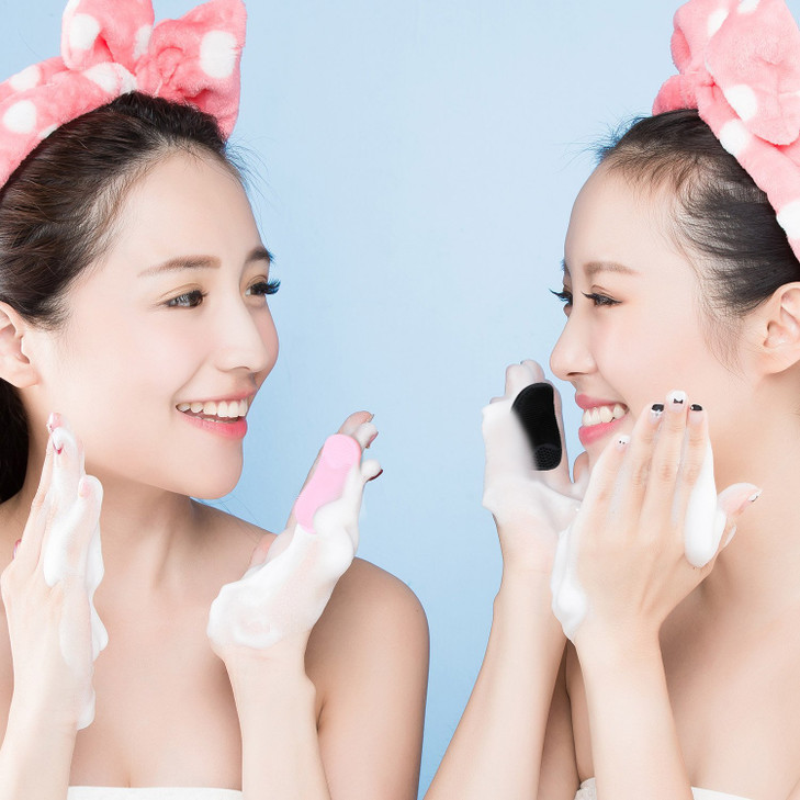 Tatuo 8 Pcs Face Scrubber Soft Silicone Face Scrubber Exfoliator Silicone Facial Cleansing Brush Cradle Cap Wash Brush B