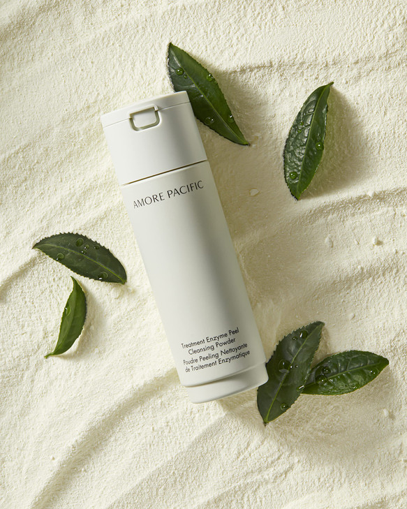 AMOREPACIFIC Treatment Enzyme Peel Cleansing Powder Korean Gentle Daily Exfoliator with Hyaluronic Acid and Green Tea En