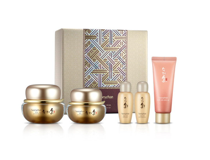 Sooryehan Boyun Luxury Korean Skin Care Gift Set 524 fl oz Red Ginseng Toner Emulsion Cleansing Foam Moisturizer Cream b