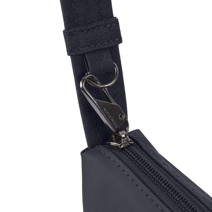 Travelon AntiTheft Metro Crossbody