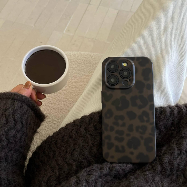 Reezaddin Dark Green Cheetah Leopard Print Phone Case for iPhone 13 Pro 61inRetro Matte Tortoise Shell Cool Girl Trendy