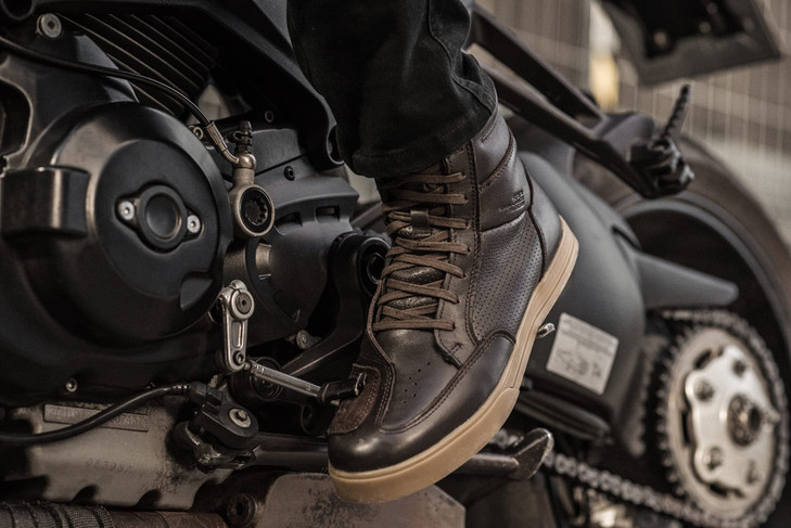 SHIMA Blake Boots Motorcycle Boots for Men Ventilated Leather Shoes Summer Motorbike Short Ankle Protector Urban Bike Ca