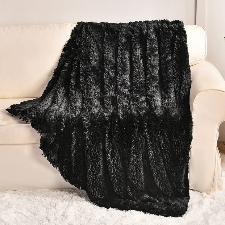 YUSOKI Long Faux Fur Throw Blanket for Sofa Couch2 Layers21lbAll AgesHome Decoration Black50 x 60