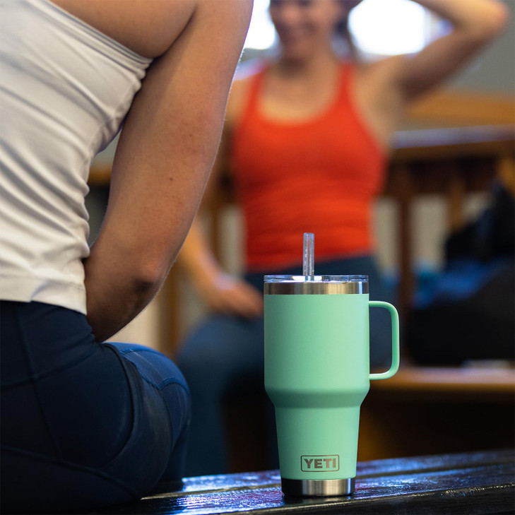 YETI Rambler 35 oz Tumbler with Handle and Straw Lid Travel Mug Water Tumbler Vacuum Insulated Cup with Handle Stainless
