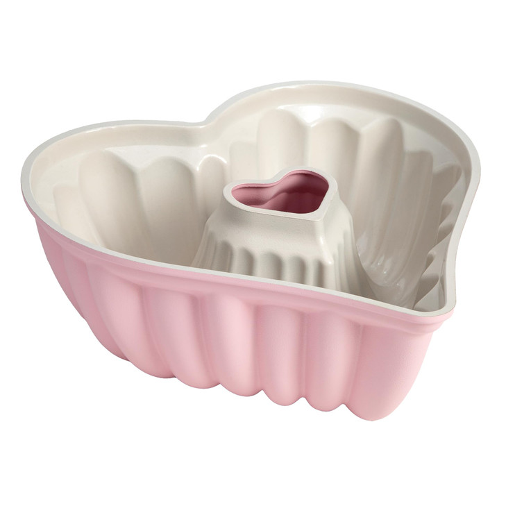 Paris Hilton Heart Shaped Fluted Cake Pan Cast Aluminum with Clean Ceramic Nonstick Bakeware Fluted